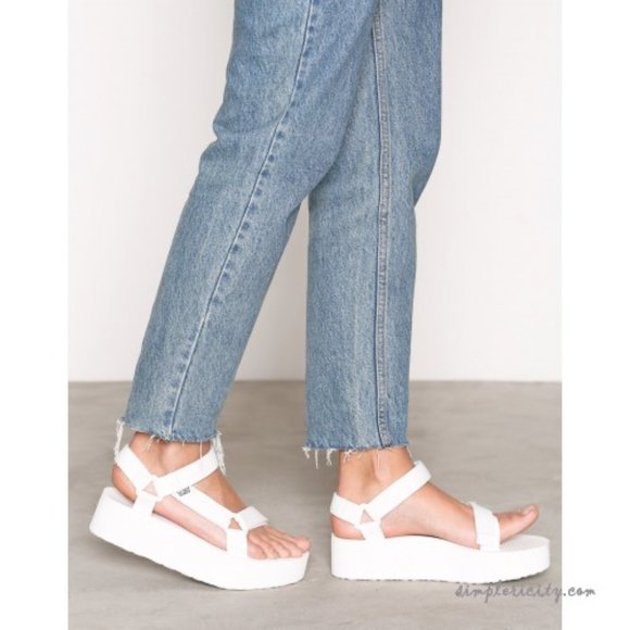 teva universal flatform sandals